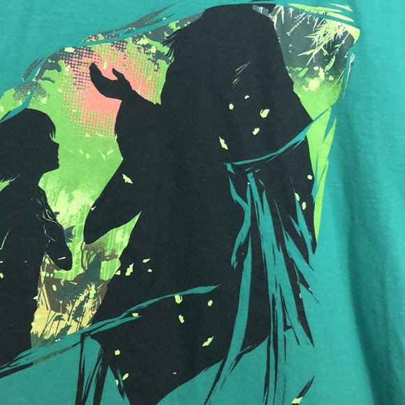 Anime Fantasy Magical Amulet Shield Warrior Green Shirt Men Size Medium - Picture 4 of 12